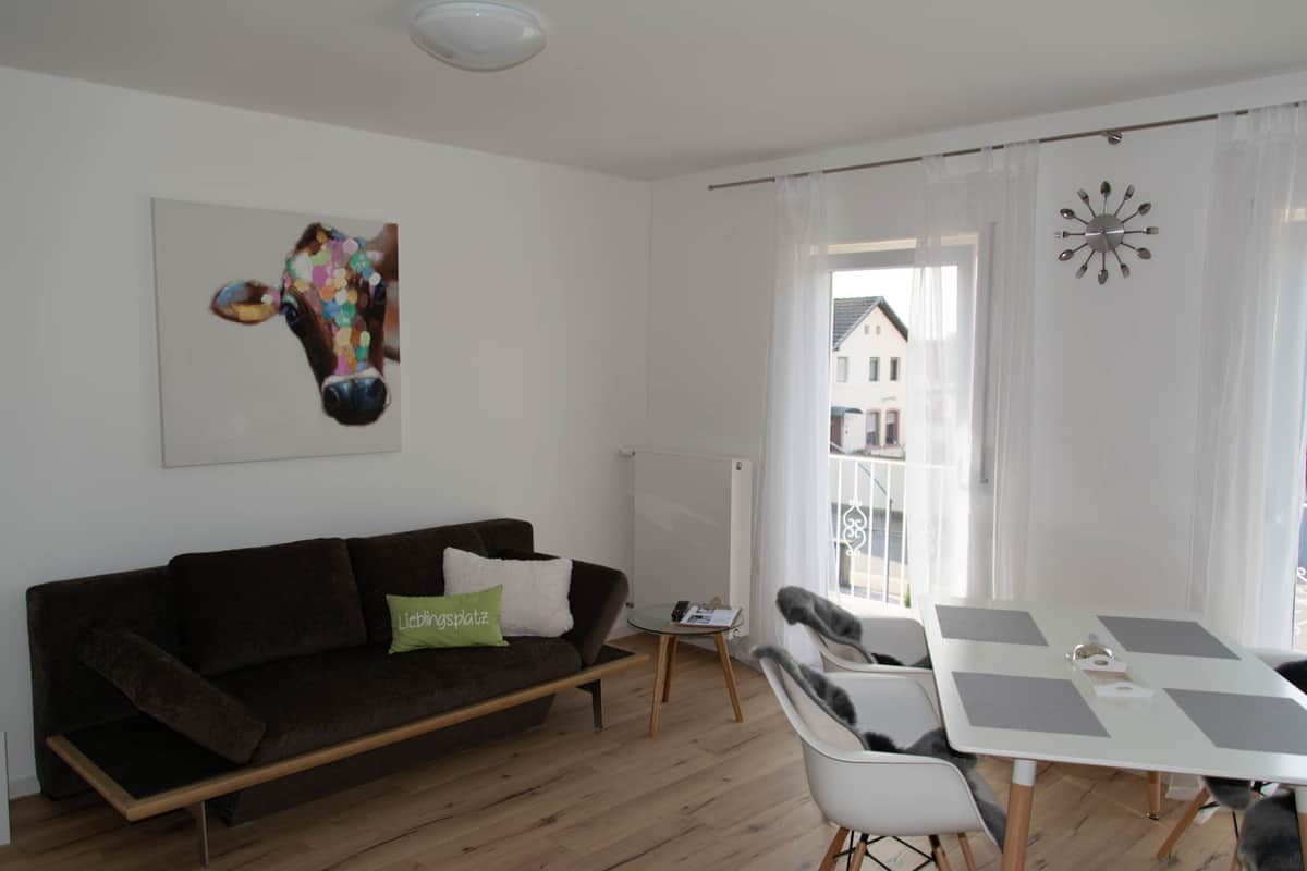 Zweite Heimat Couch View